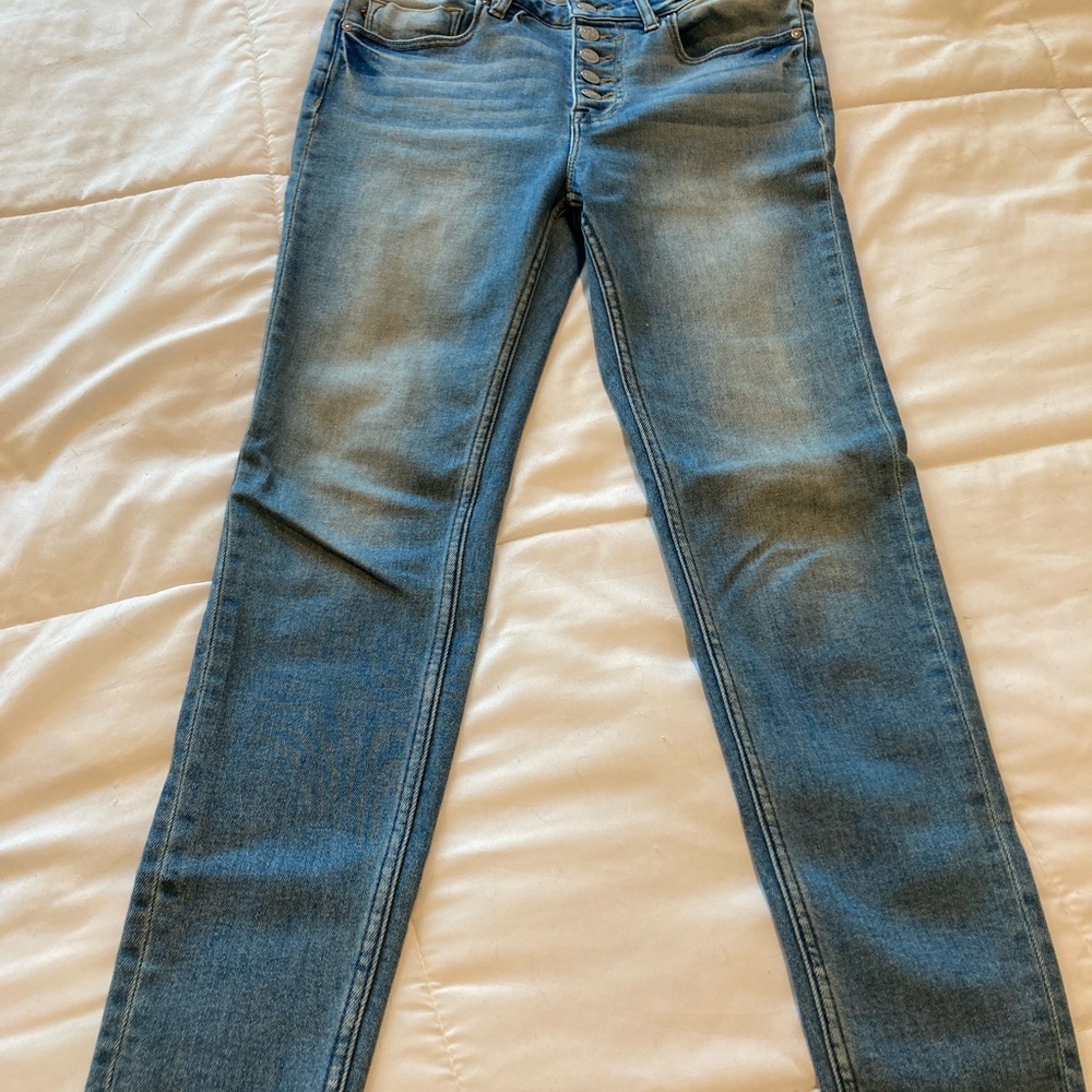 Vigoss Blue Skinny Jeans with Classic Denim Appeal